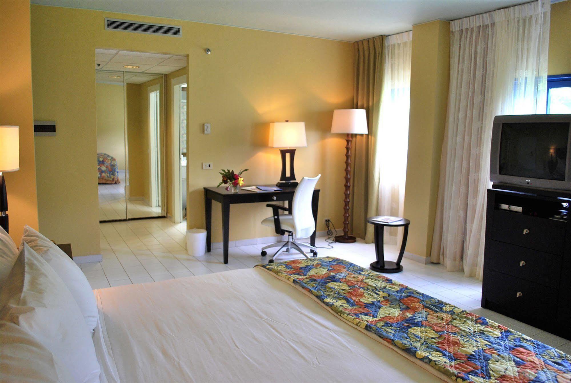 Grand Royal Antiguan Beach Resort Five Islands Village Szoba fotó